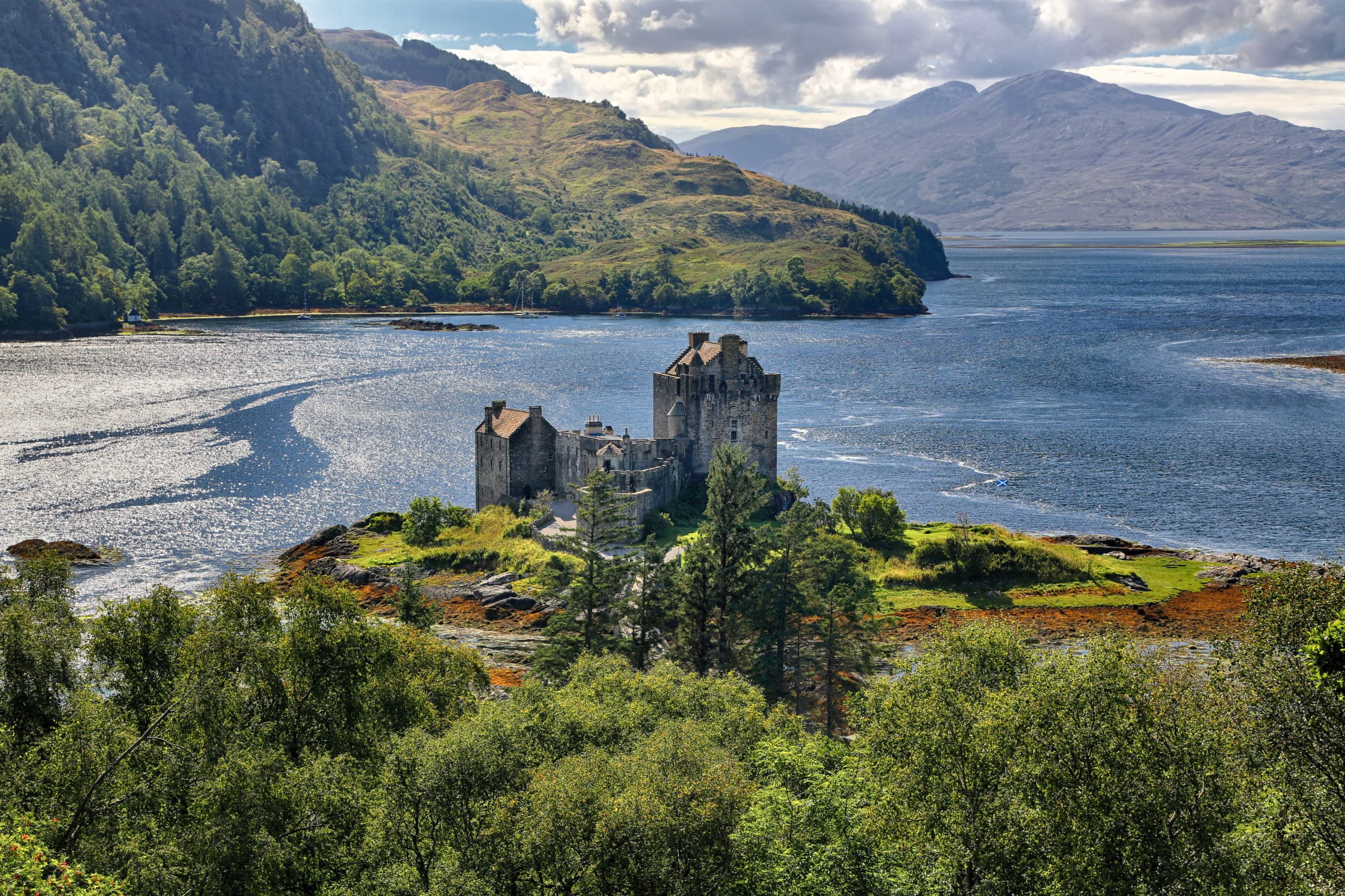 Eilean-Donan-Castle-scaled-1.jpg